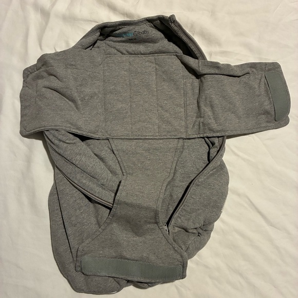 Happiest Baby Swaddle - Picture 8 of 13